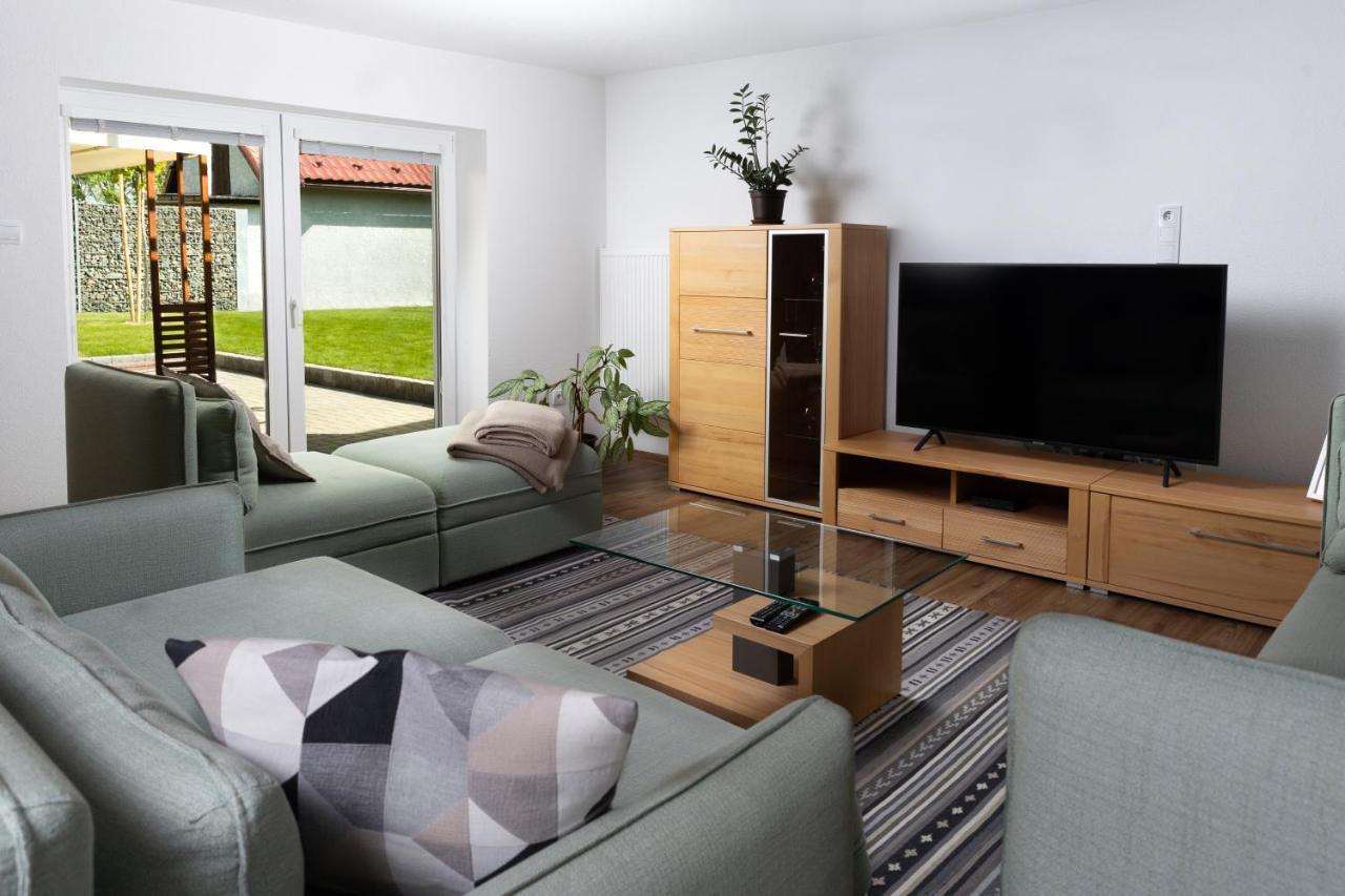 Stylish Apartment Under The Tatras Strba Exterior photo